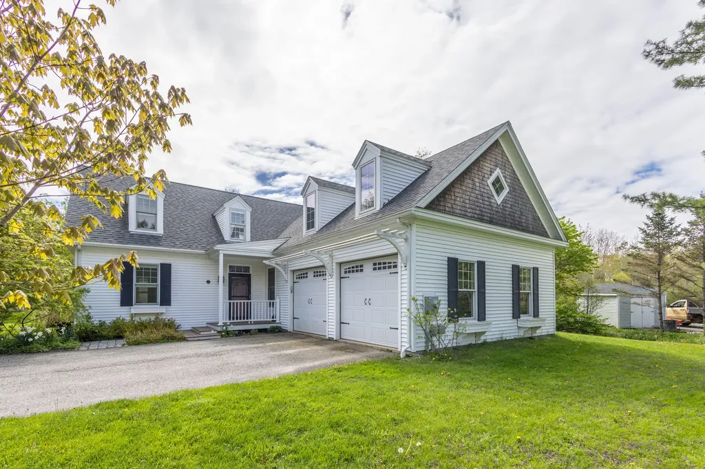 23 Clam Cove Drive Rockport ME 04856