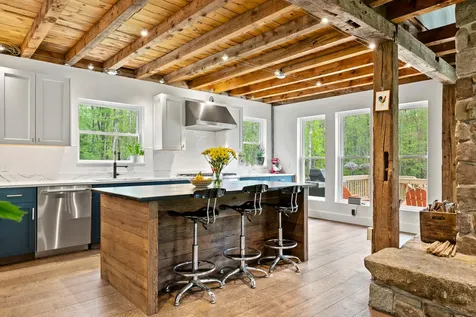 6 Bluebird Way Kennebunk ME 04043