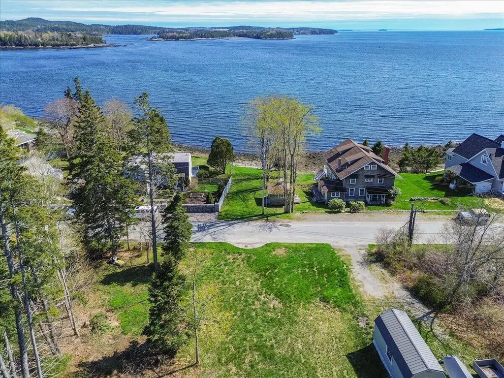 M17 L15 Perkins Street Castine ME 04421