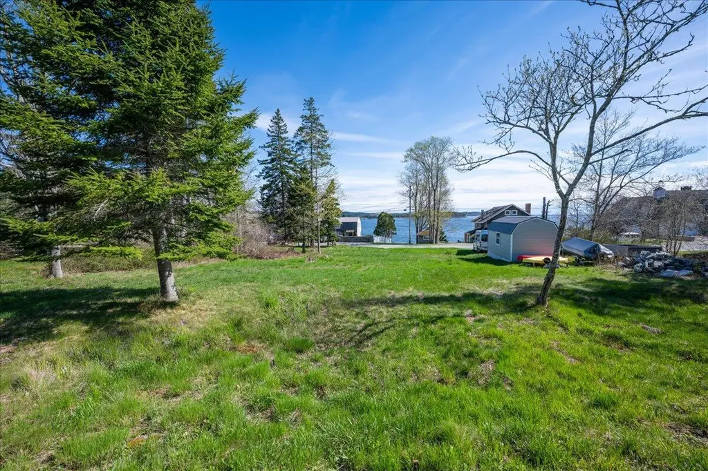 M17 L15 Perkins Street Castine ME 04421