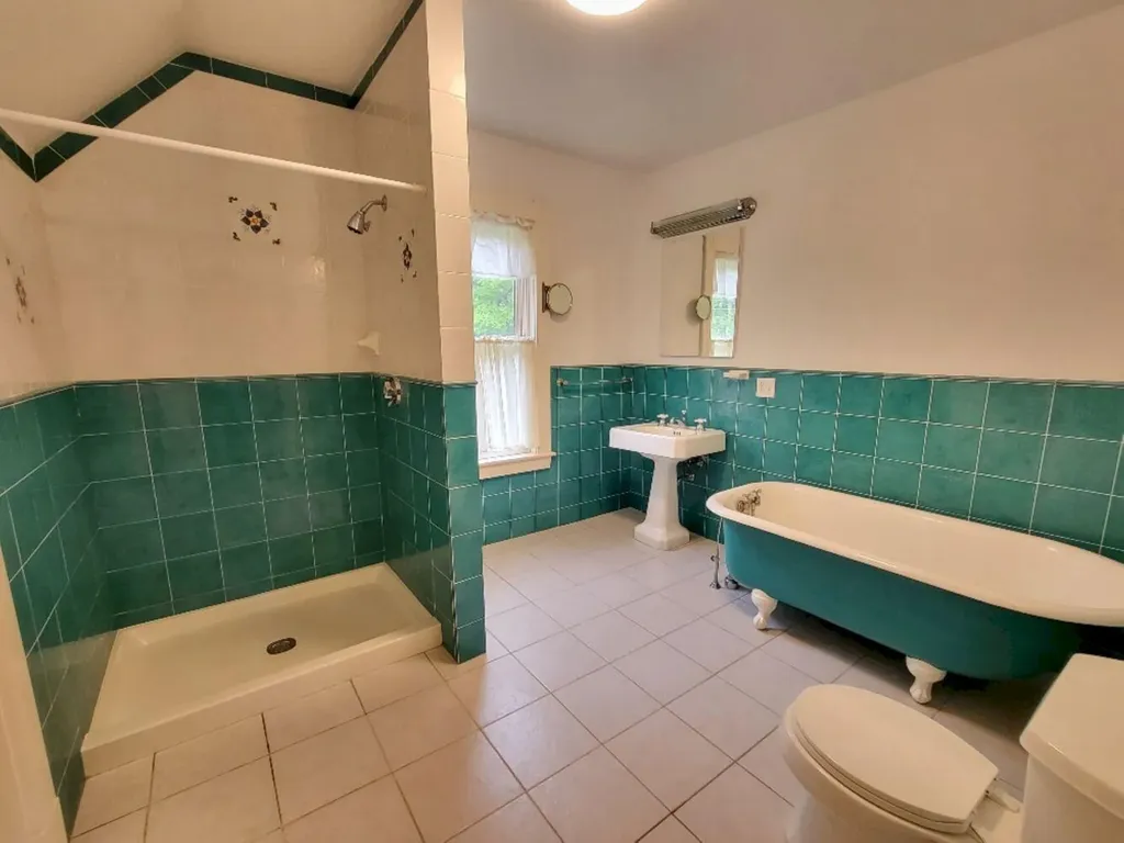 15 Highland Avenue Wilton ME 04294