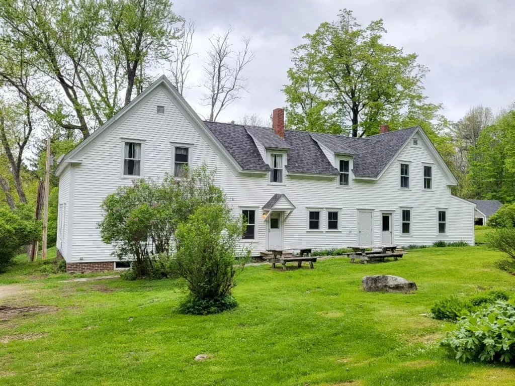 15 Highland Avenue Wilton ME 04294