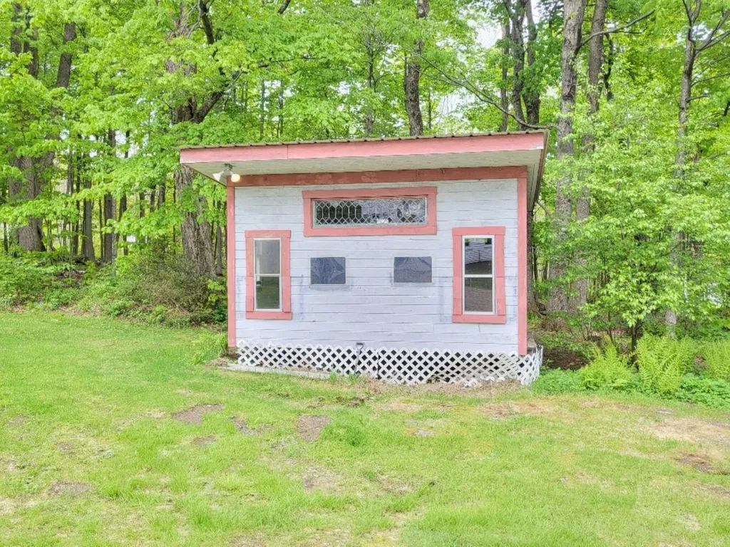 15 Highland Avenue Wilton ME 04294