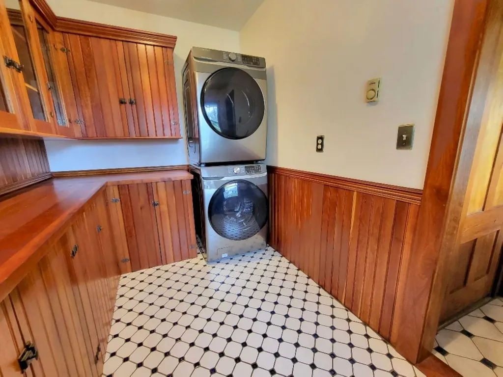 15 Highland Avenue Wilton ME 04294