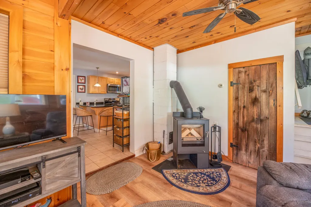 626 Wiscasset Road Pittston ME 04345