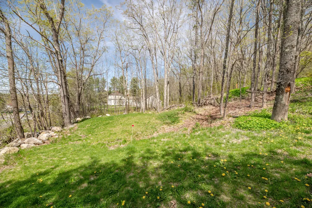 626 Wiscasset Road Pittston ME 04345