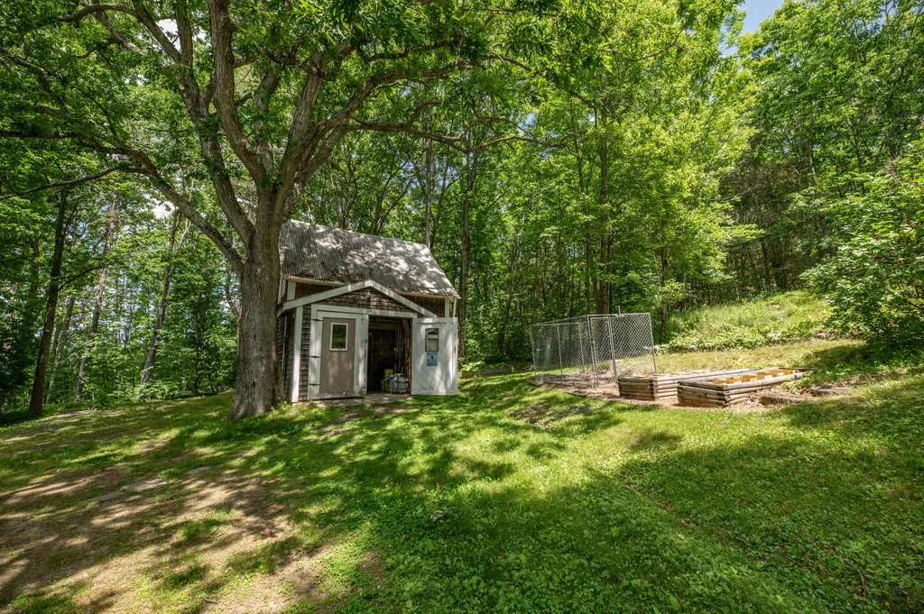 626 Wiscasset Road Pittston ME 04345