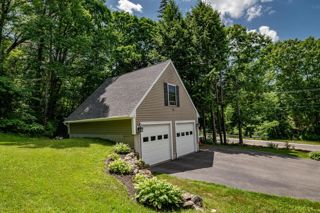 626 Wiscasset Road Pittston ME 04345