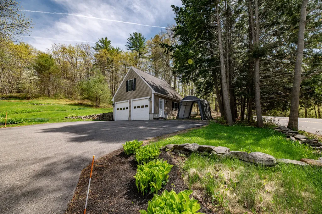 626 Wiscasset Road Pittston ME 04345