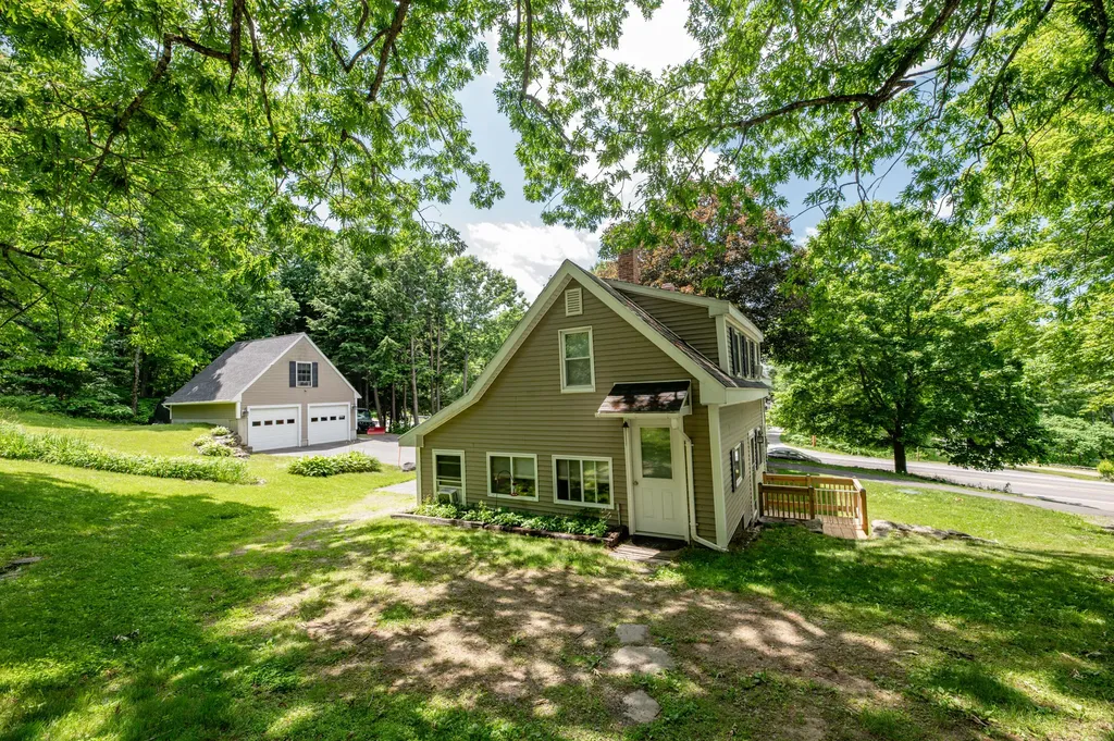 626 Wiscasset Road Pittston ME 04345
