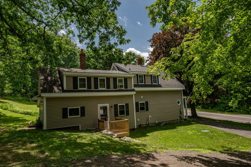 626 Wiscasset Road Pittston ME 04345