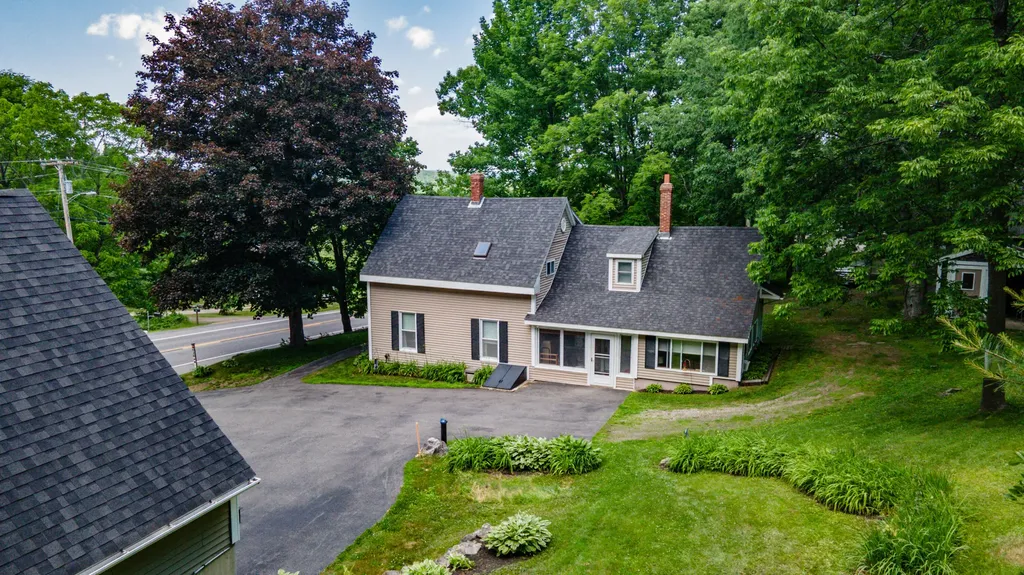 626 Wiscasset Road Pittston ME 04345