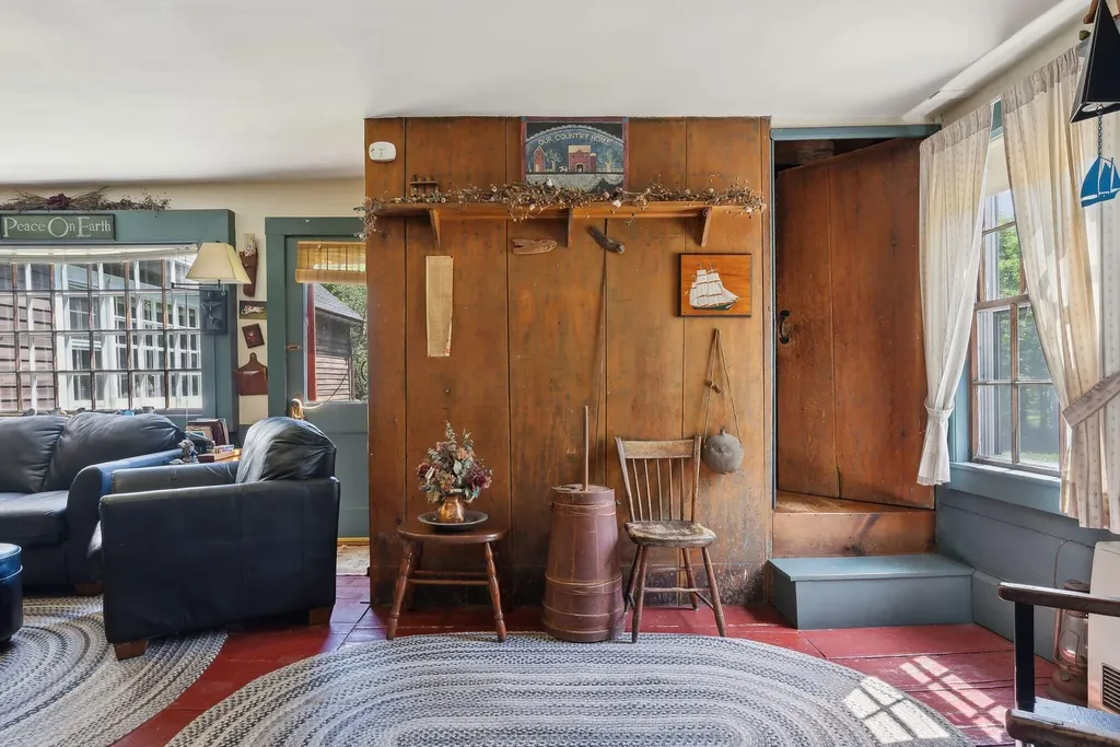 19 Bearce Road Winthrop ME 04364