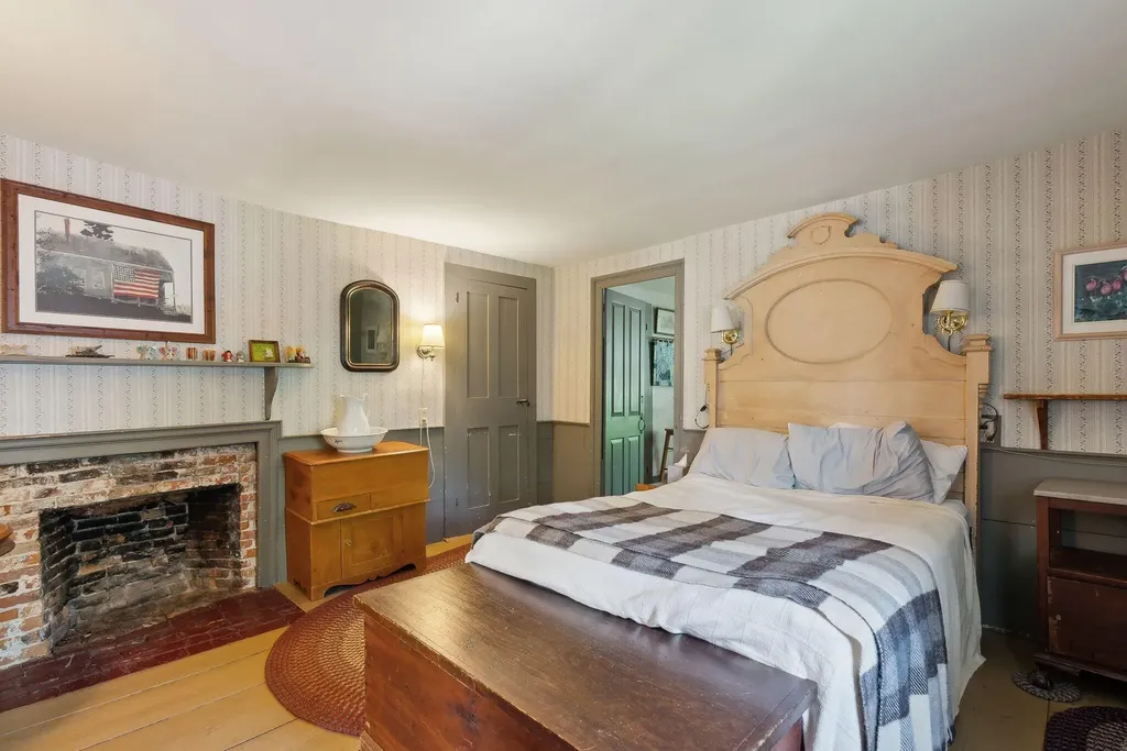 19 Bearce Road Winthrop ME 04364