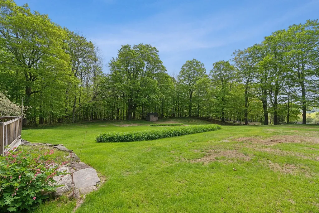 19 Bearce Road Winthrop ME 04364