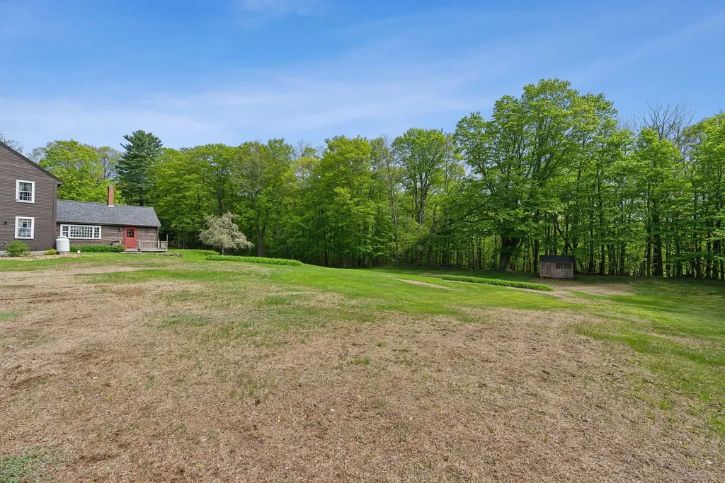 19 Bearce Road Winthrop ME 04364