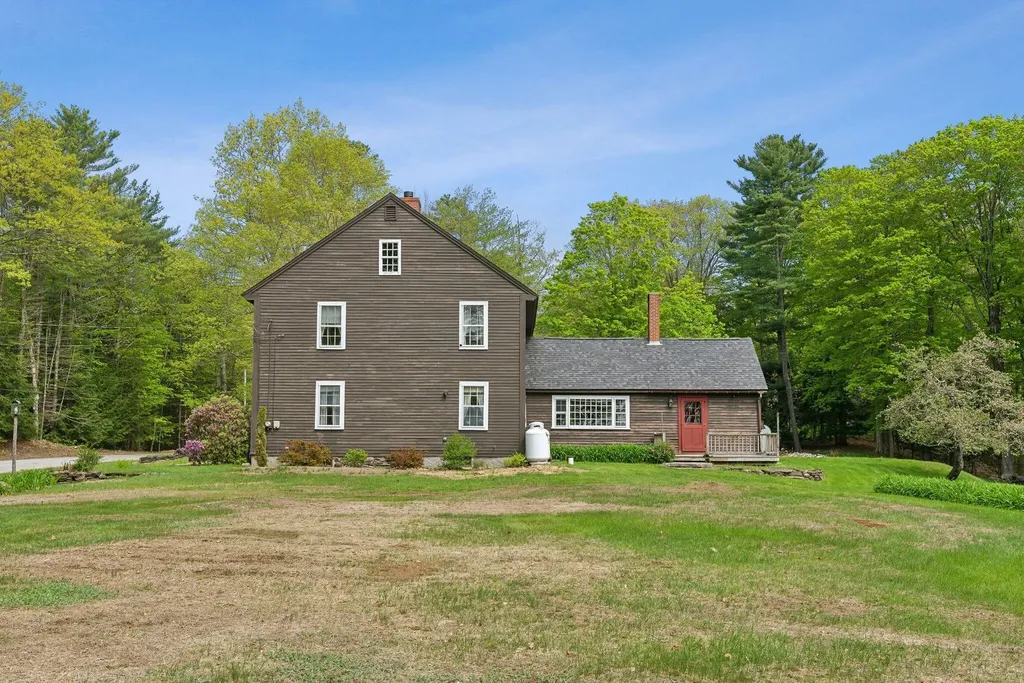 19 Bearce Road Winthrop ME 04364