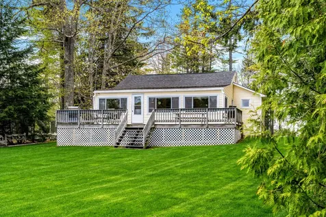 121 Williamson Road Manchester ME 04351