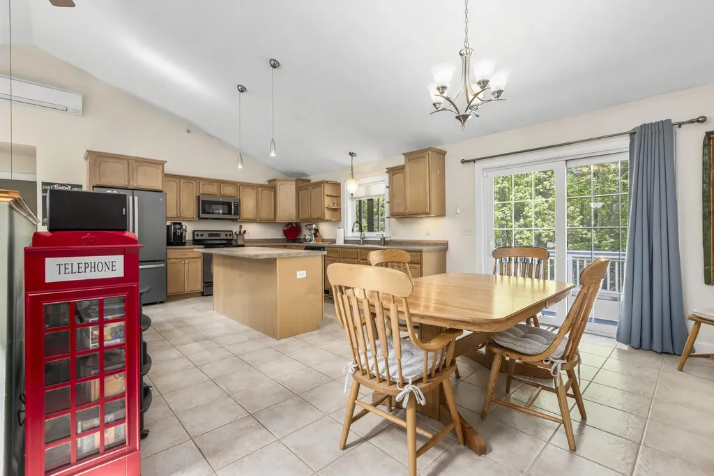 20 Leavitt Drive Gorham ME 04038