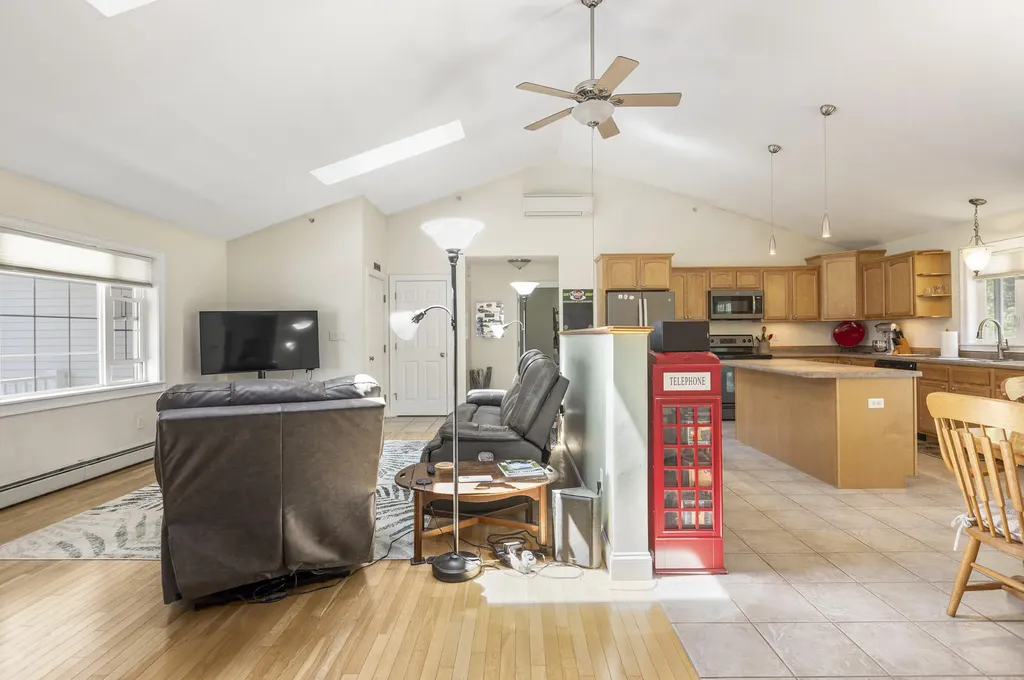 20 Leavitt Drive Gorham ME 04038