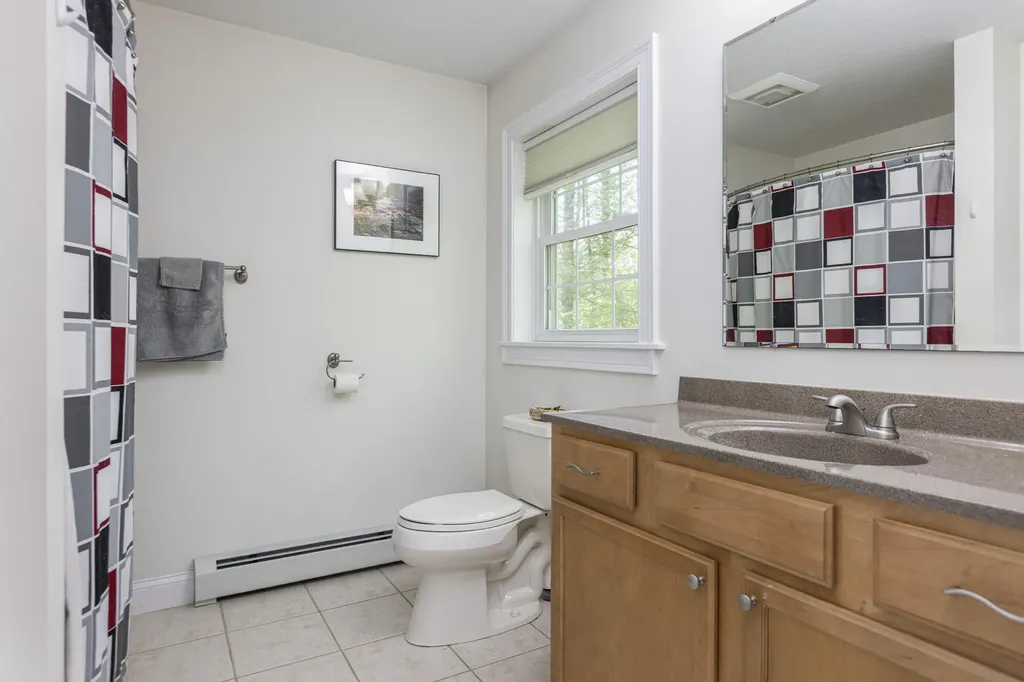 20 Leavitt Drive Gorham ME 04038