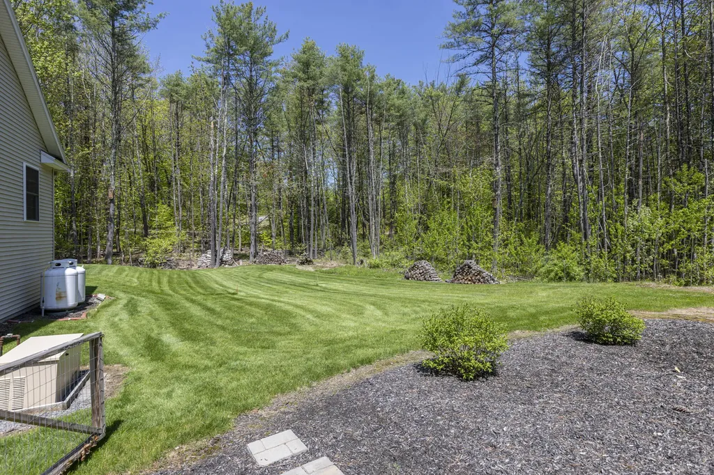 20 Leavitt Drive Gorham ME 04038