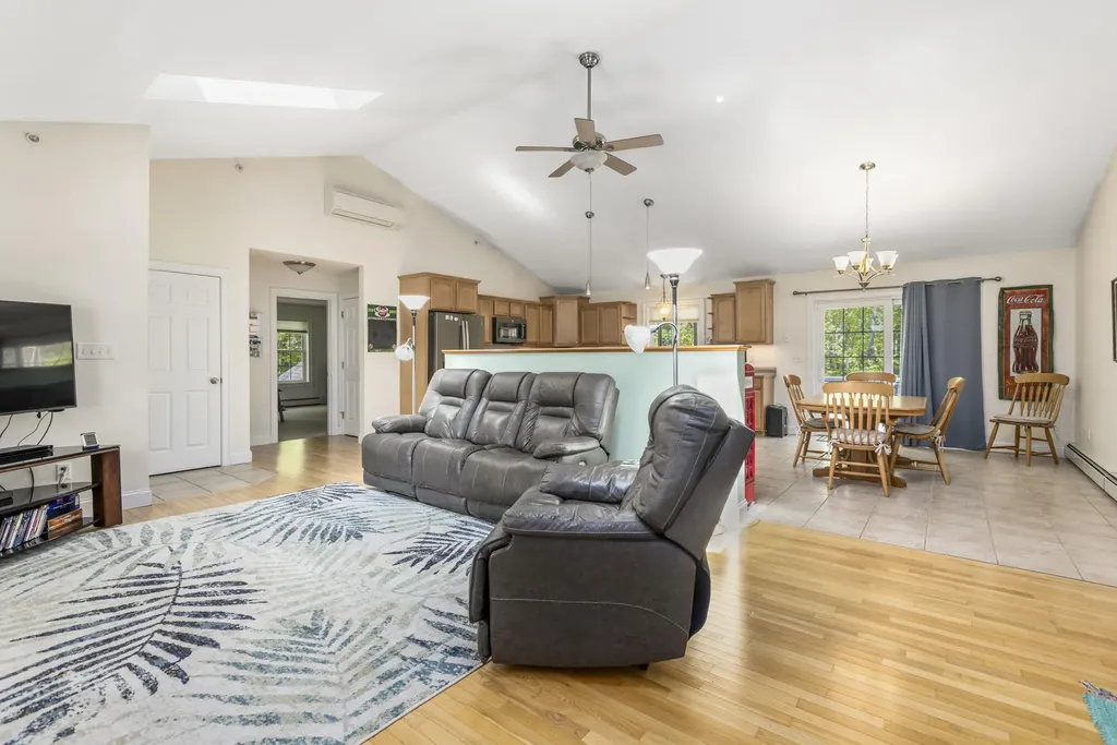 20 Leavitt Drive Gorham ME 04038