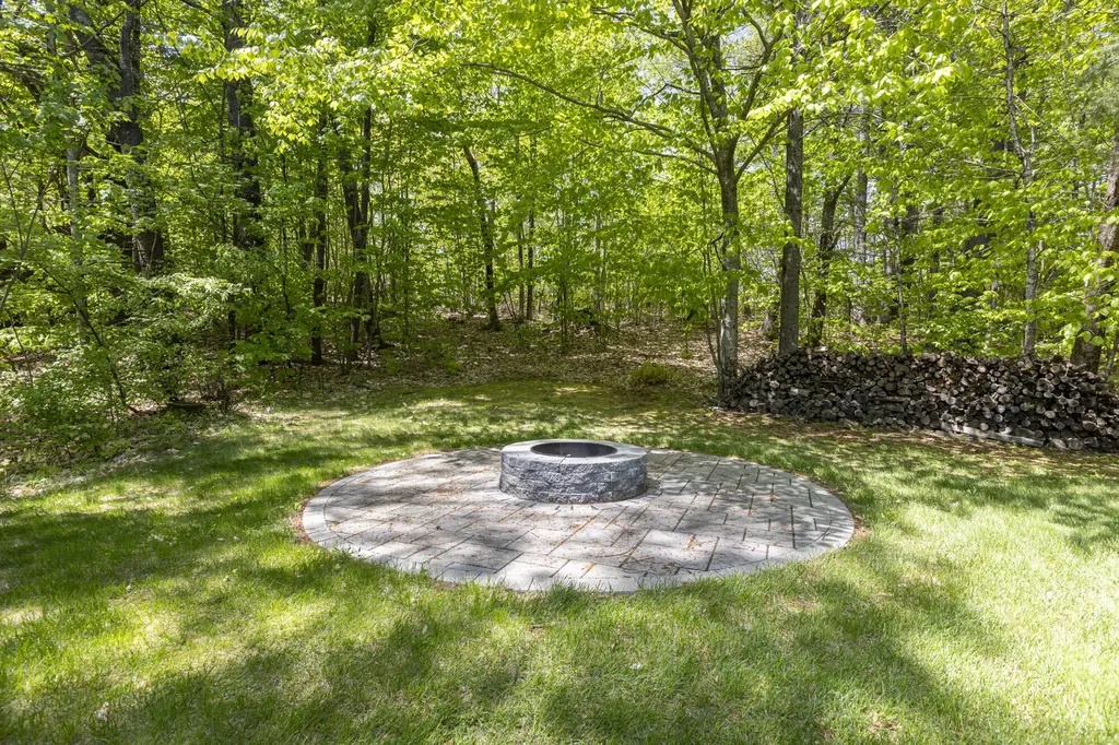 20 Leavitt Drive Gorham ME 04038