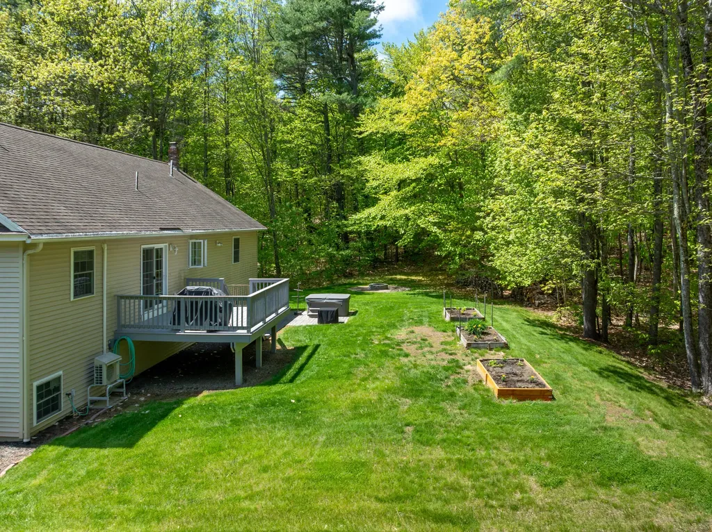 20 Leavitt Drive Gorham ME 04038