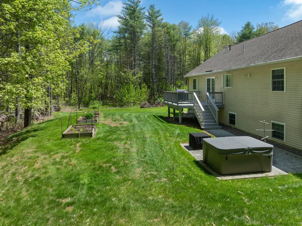 20 Leavitt Drive Gorham ME 04038