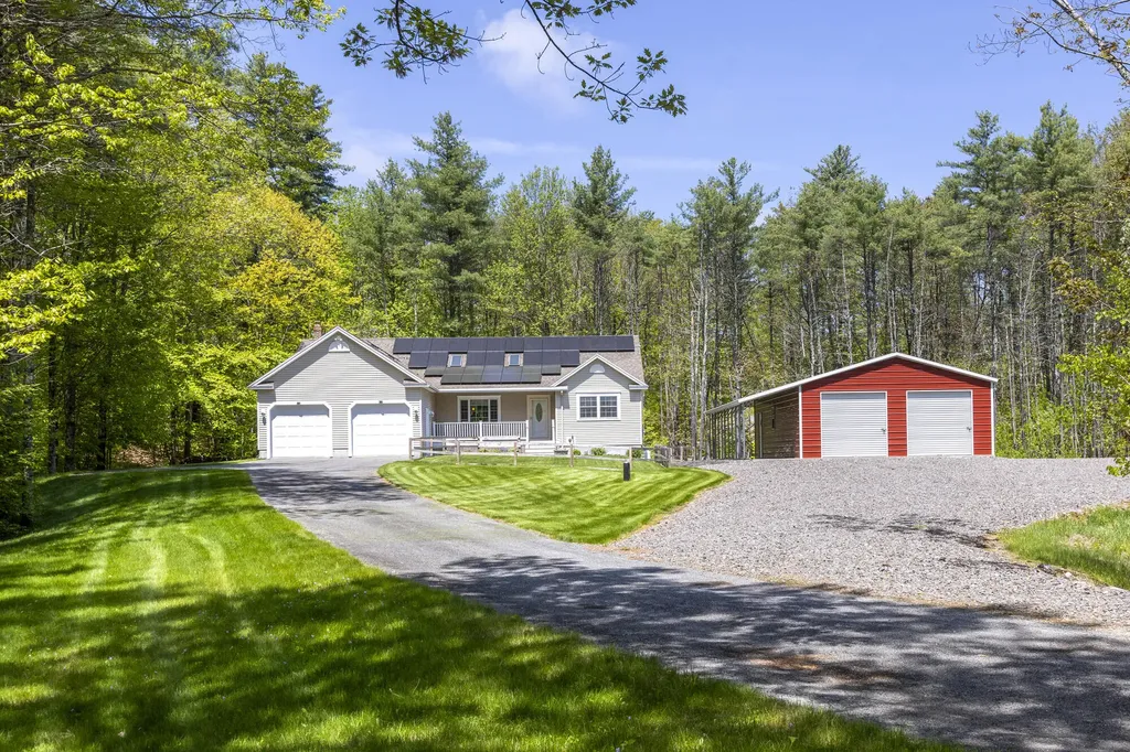 20 Leavitt Drive Gorham ME 04038