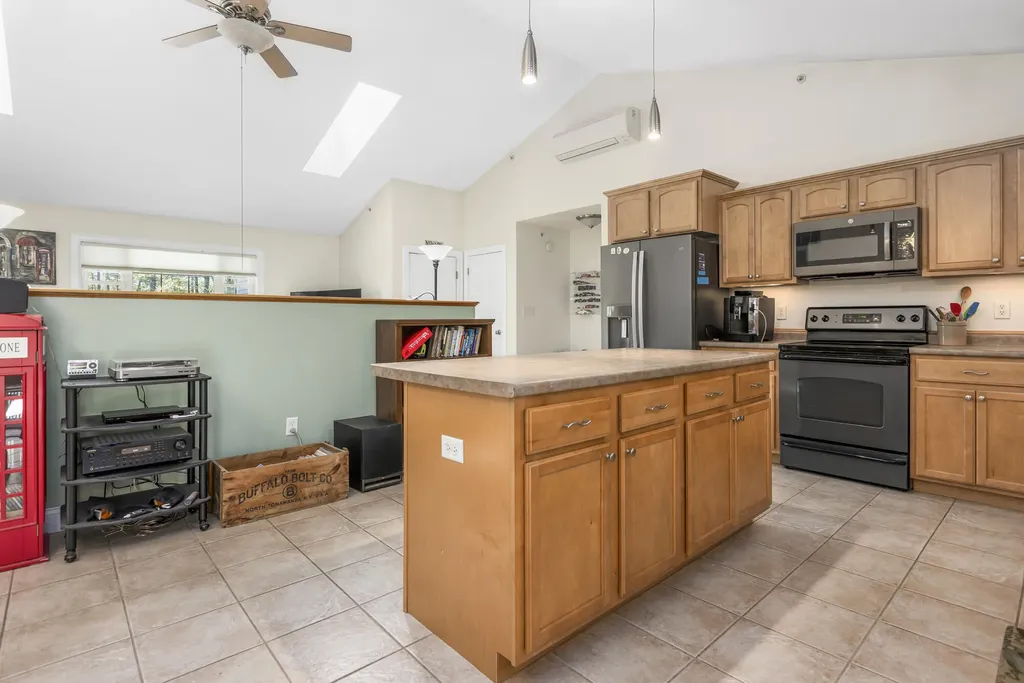 20 Leavitt Drive Gorham ME 04038