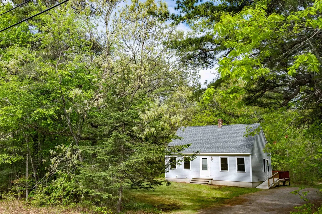 16 Balsam Lane Kennebunk ME 04043