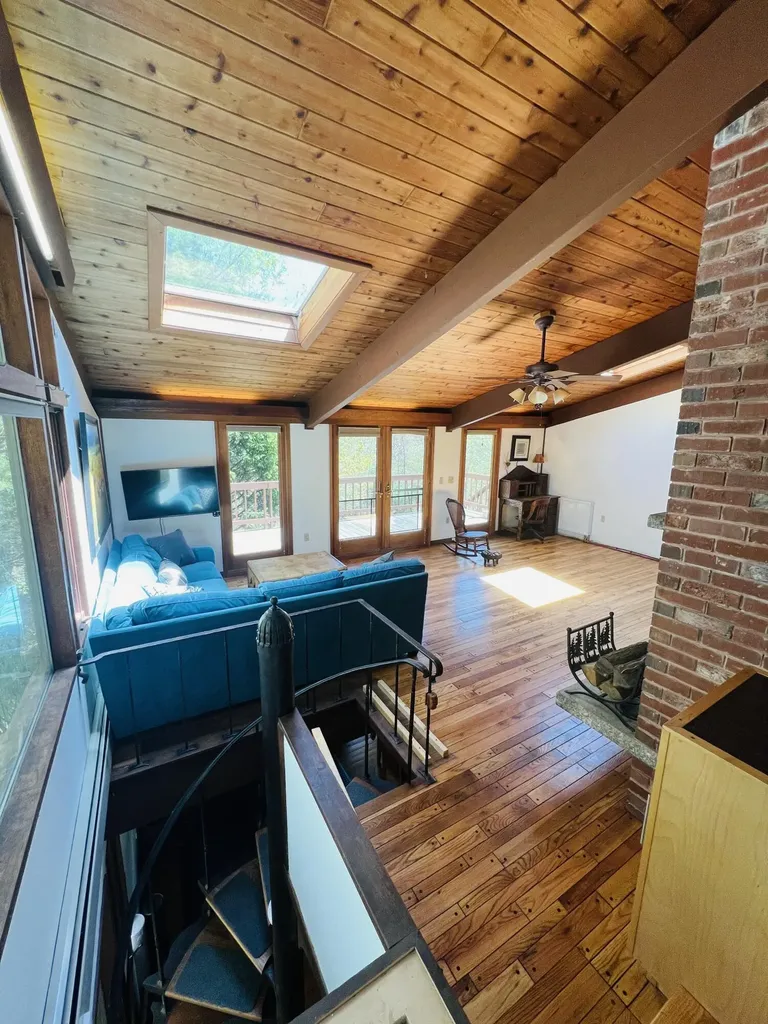 90 N Sedgwick Road Sedgwick ME 04676