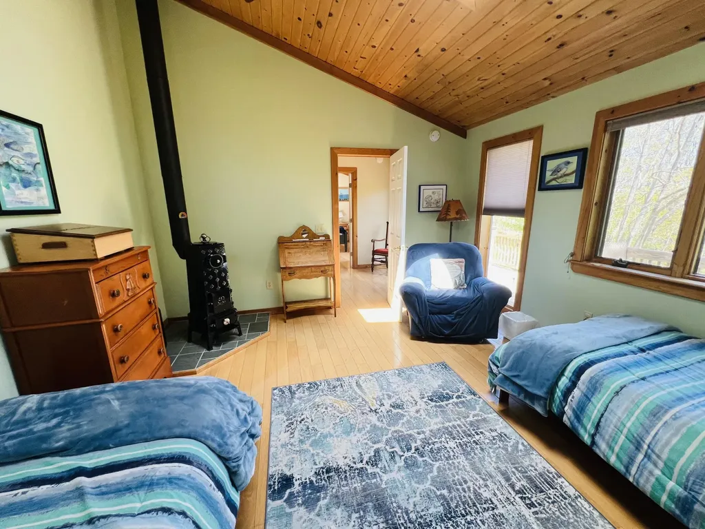 90 N Sedgwick Road Sedgwick ME 04676