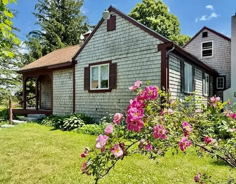 1361 Pleasant Street Blue Hill ME 04614