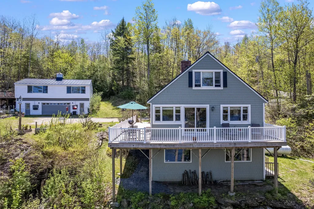 25 Scenic Lane Somerville ME 04348