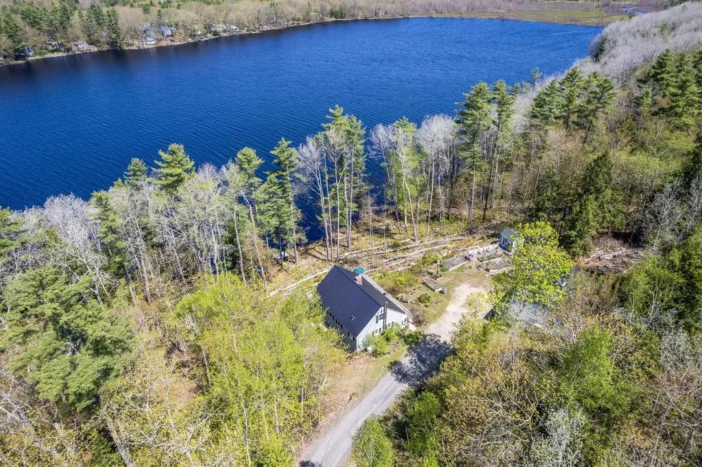 25 Scenic Lane Somerville ME 04348