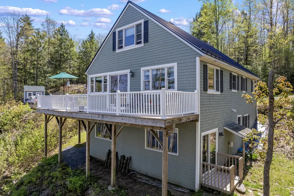25 Scenic Lane Somerville ME 04348