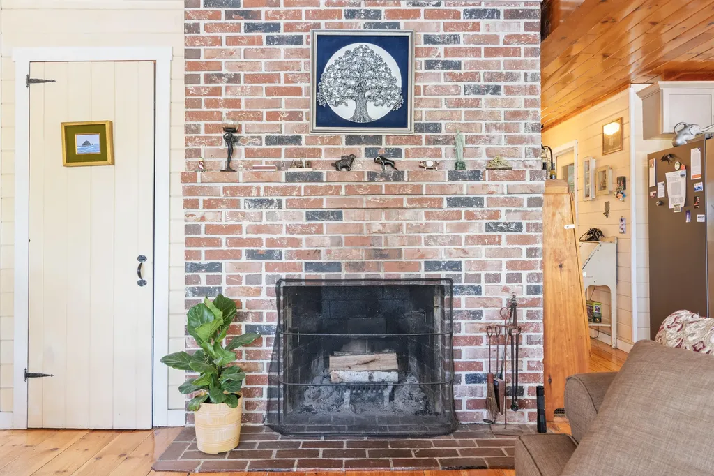 25 Scenic Lane Somerville ME 04348