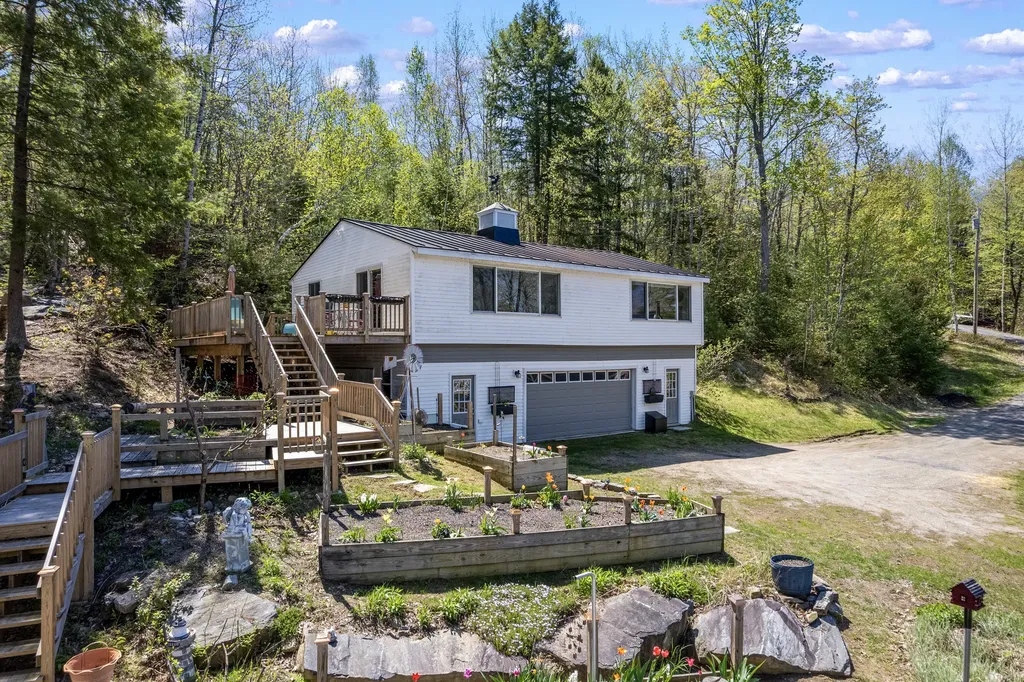 25 Scenic Lane Somerville ME 04348