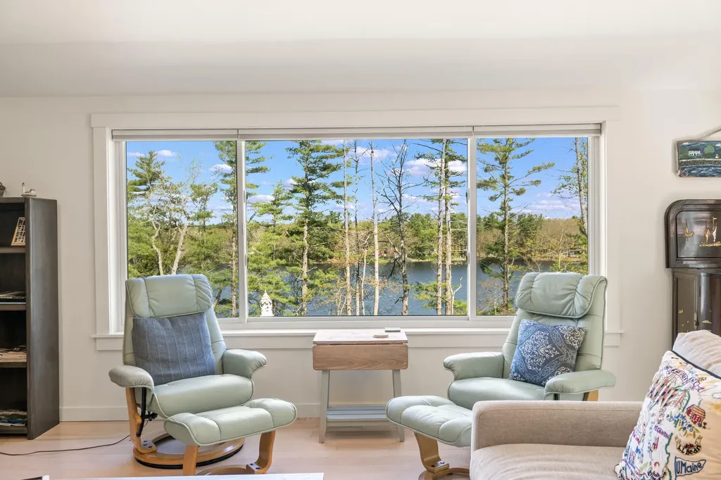 25 Scenic Lane Somerville ME 04348