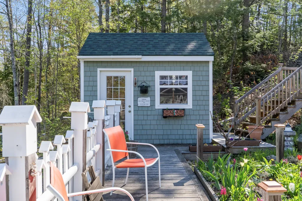 25 Scenic Lane Somerville ME 04348