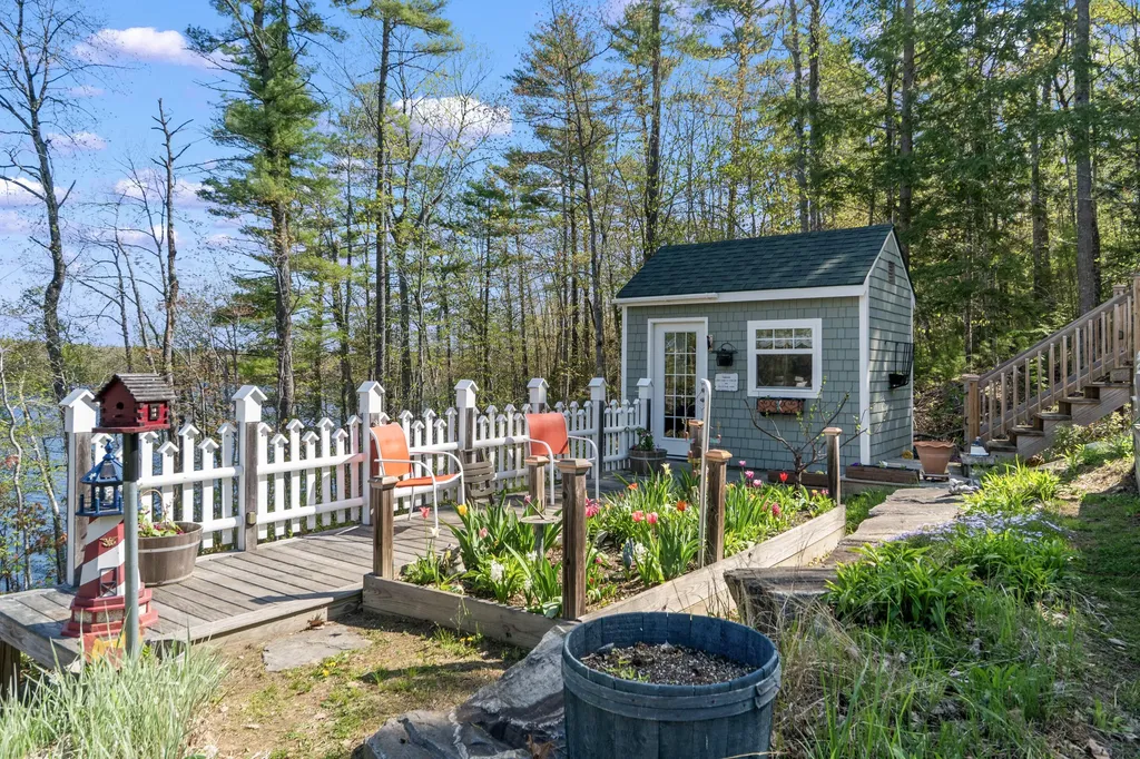 25 Scenic Lane Somerville ME 04348