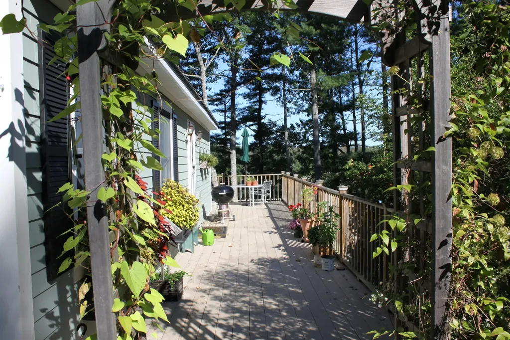 25 Scenic Lane Somerville ME 04348