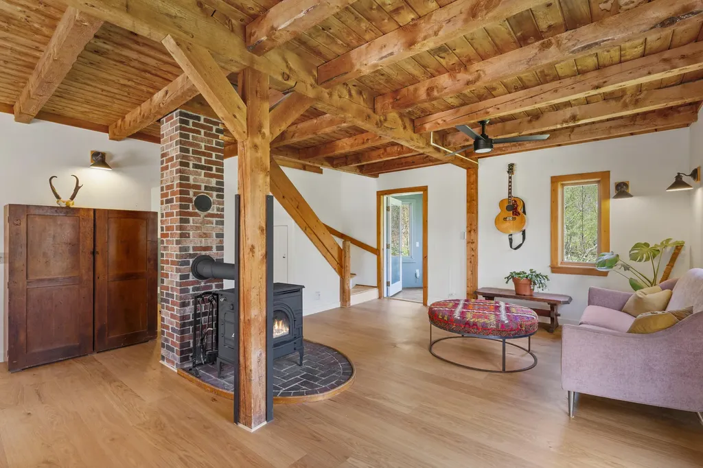 121 Heal Road Lincolnville ME 04849