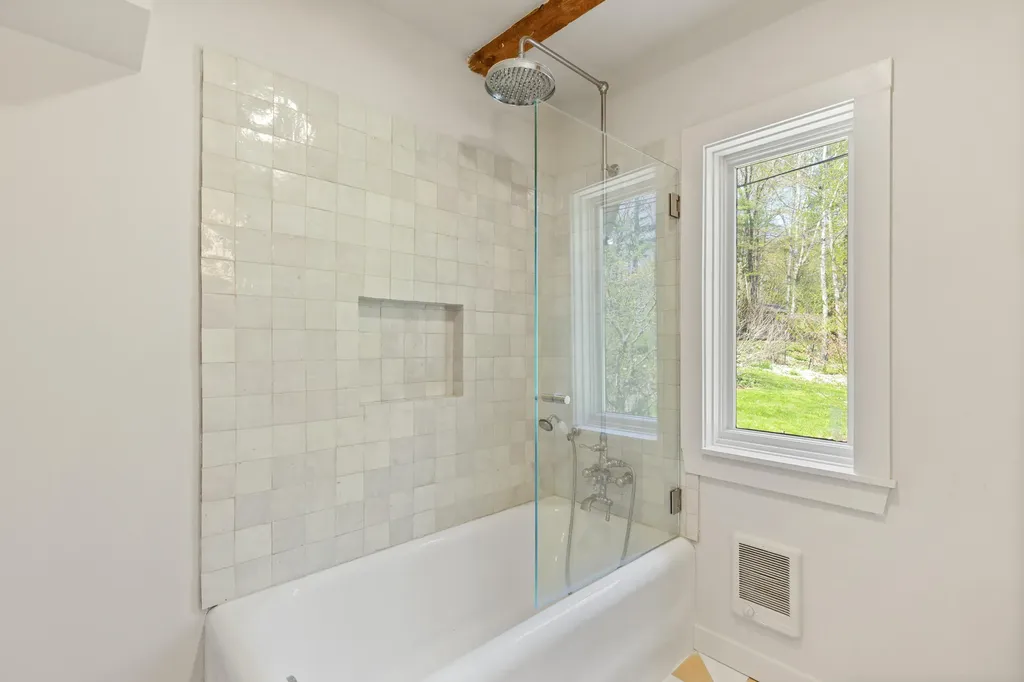 121 Heal Road Lincolnville ME 04849