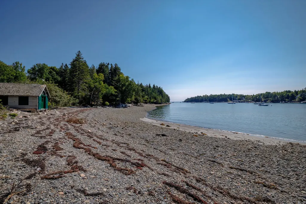 87 Peabody Drive (Northeast Hrbr) Mount Desert ME 04662
