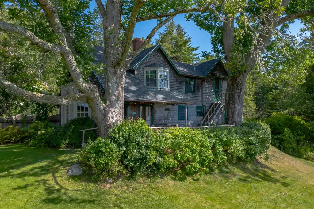 87 Peabody Drive (Northeast Hrbr) Mount Desert ME 04662