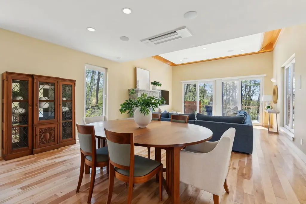 6 Prout Place Cape Elizabeth ME 04107